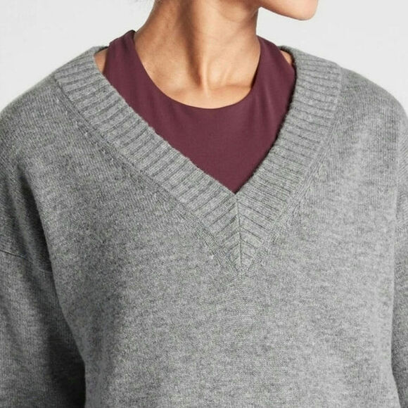 Athleta Wool Cashmere V Neck Long Sleeve Tunic Gray Sweater Cozy Minimalist M - Picture 4 of 16